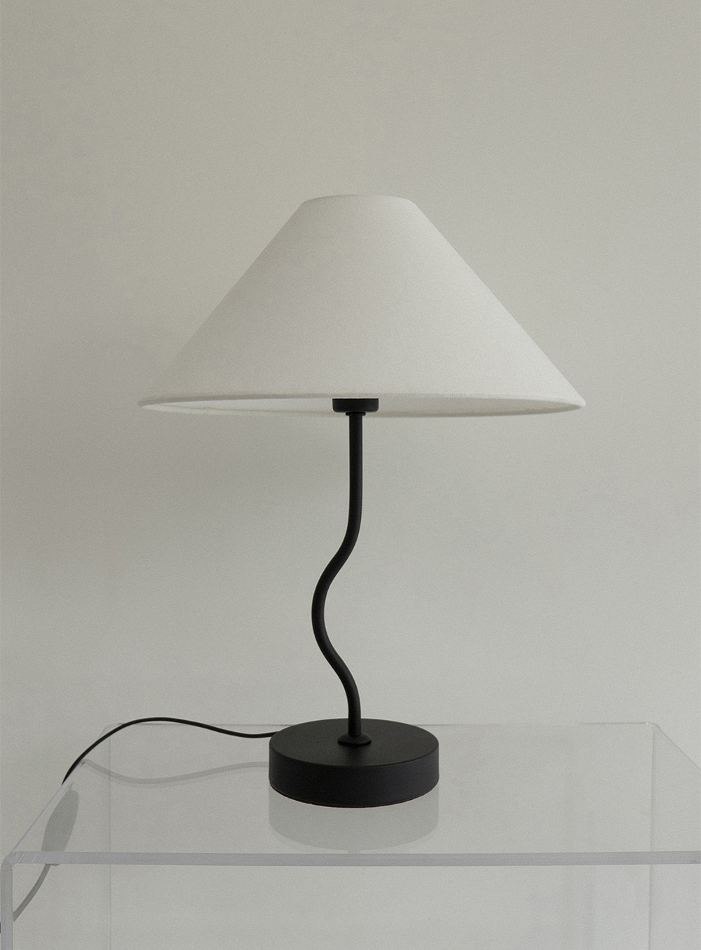 에프에프 컬렉티브 - Fig Stand Lamp Black